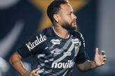 Neymar tem contrato com o Santos até dezembro, mas não sabe se continuará jogando na próxima temporada
