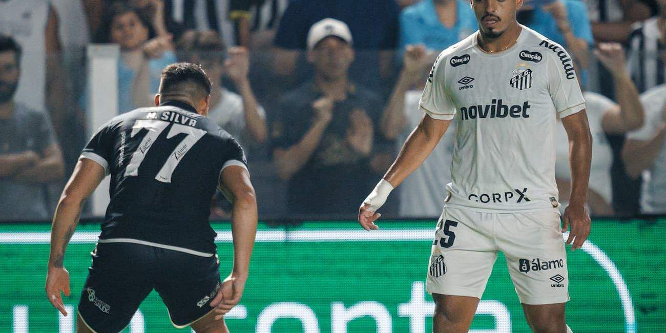Gabriel Menino assume a lateral direita no jogo decisivo contra o Remo, que vale vaga nas quartas da Copa do Brasil