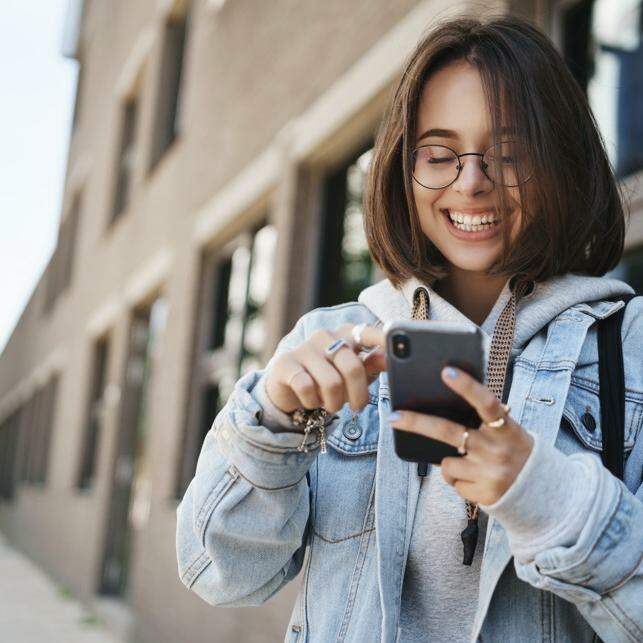 Para quem nasceu na era digital, estar conectado faz parte da rotina