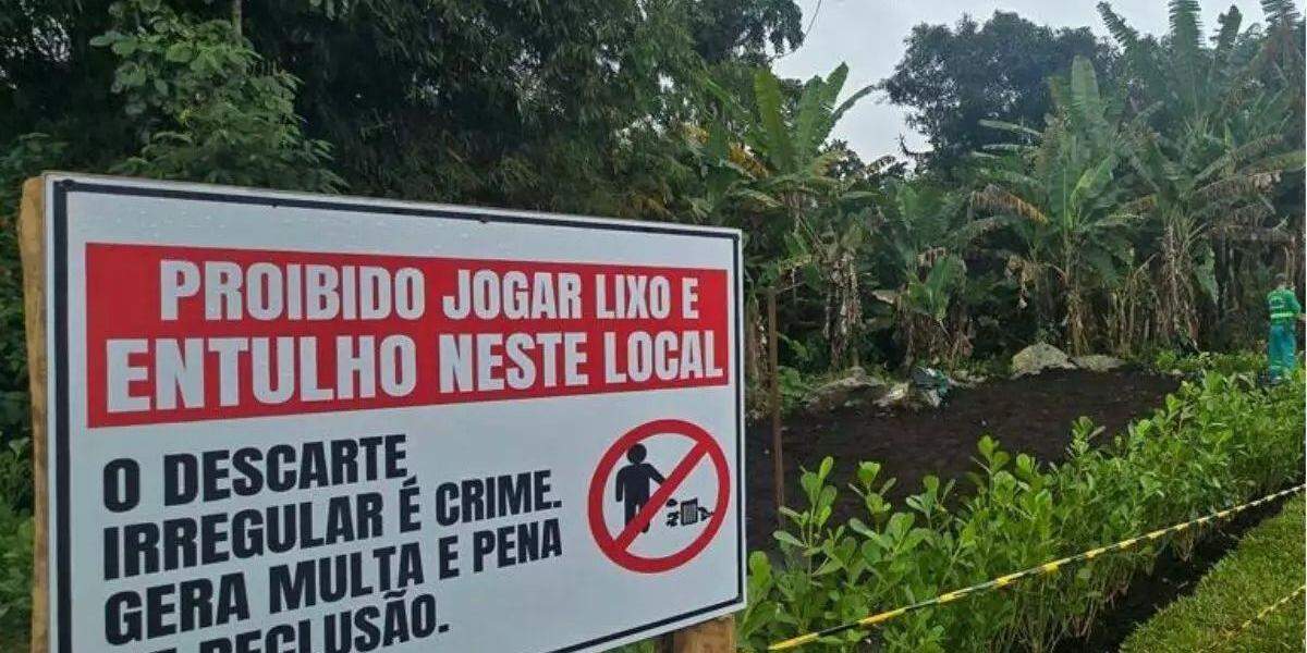 Espaço na Maré Mansa foi recuperado, com limpeza e arborização
