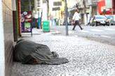 Projeto prevê amparar pessoas em situação de rua quando a temperatura ou a sensação térmica passar de 35 graus