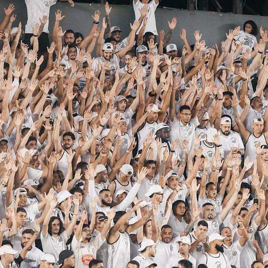 Os santistas terão dois jogos seguidos na Vila para apoiar o Peixe: um no Brasileirão e outro na Sul-Americana
