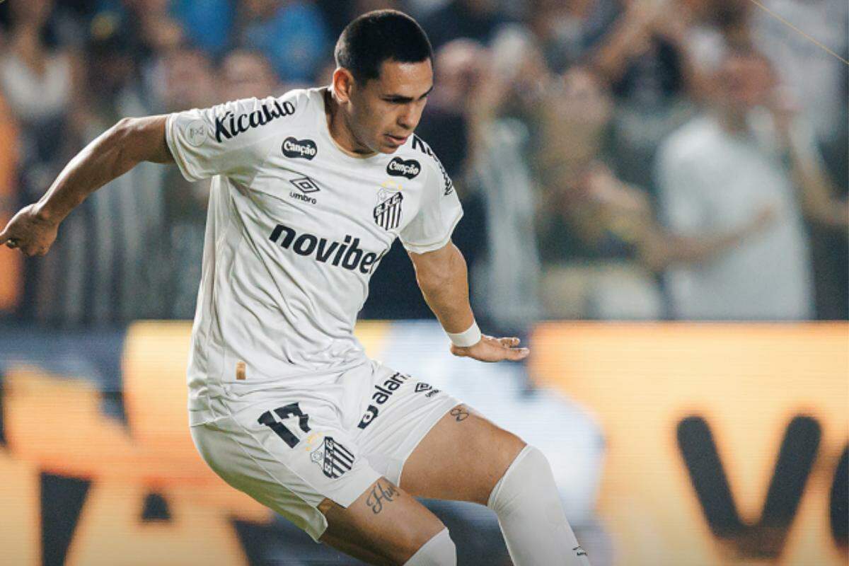 Santos perdeu para o Athletico-PR por 2 a 0, pelo Campeonato Brasileiro
