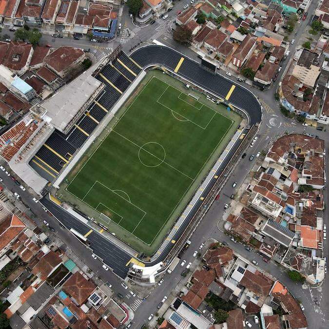 Santos em crise; turbulência em campo após derrota na Vila e clima quente nos bastidores políticos