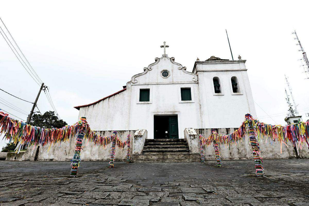 Celebrações começarão com missa no Santuário de Nossa Senhora do Monte Serrat, no alto do morro