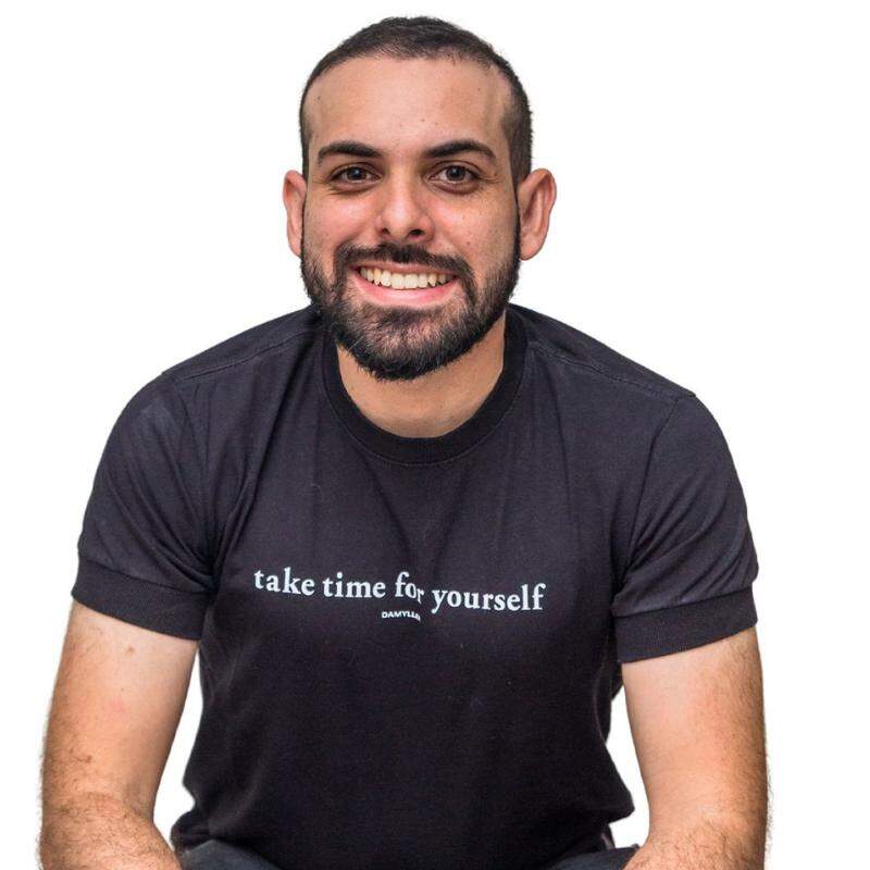 Ítalo retira o humor do cotidiano