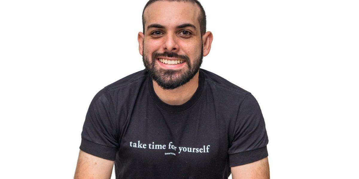 Ítalo retira o humor do cotidiano