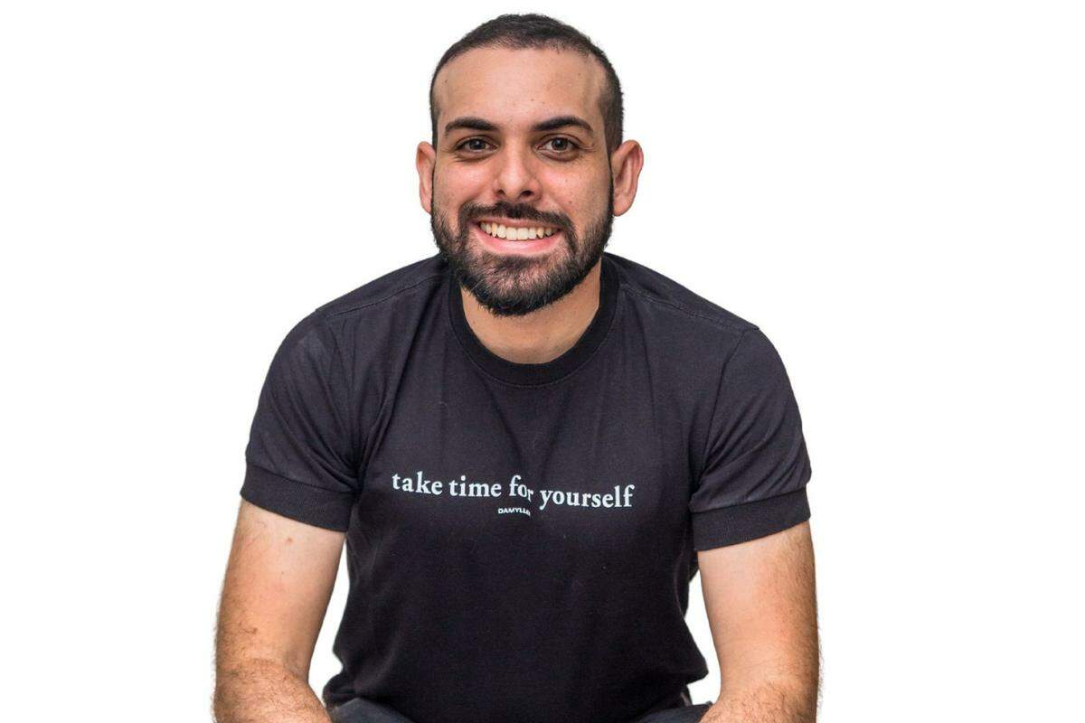 Ítalo retira o humor do cotidiano