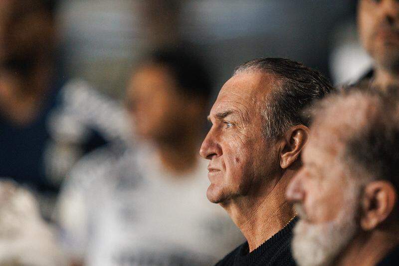 Pressionado pelo mau momento do Santos no Brasileirão, Cuca tenta reverter o ânimo do time com vitória na Sul-Americana