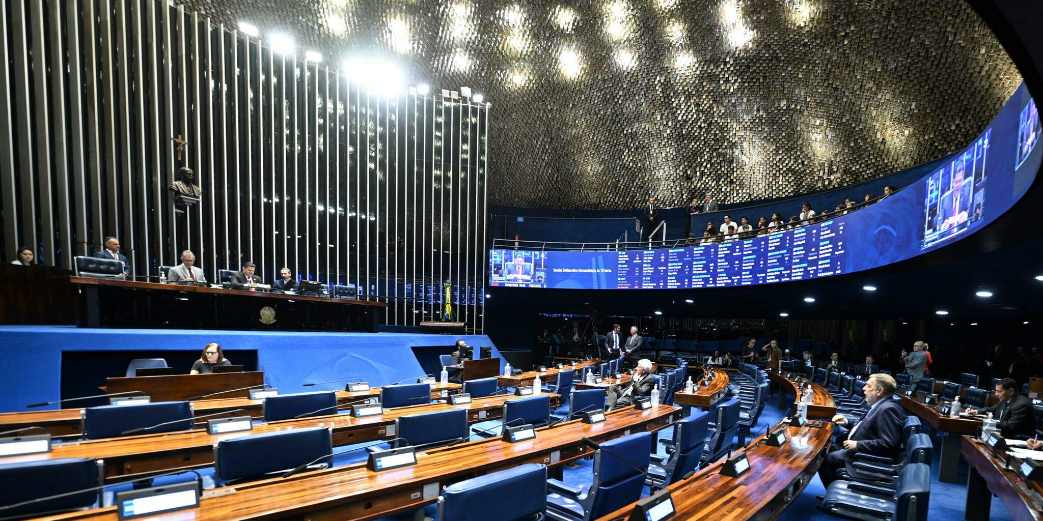 Diferentemente da escolha de deputados, não dá para votar em partidos ao Senado: quem digitar só o número da sigla terá escolha anulada