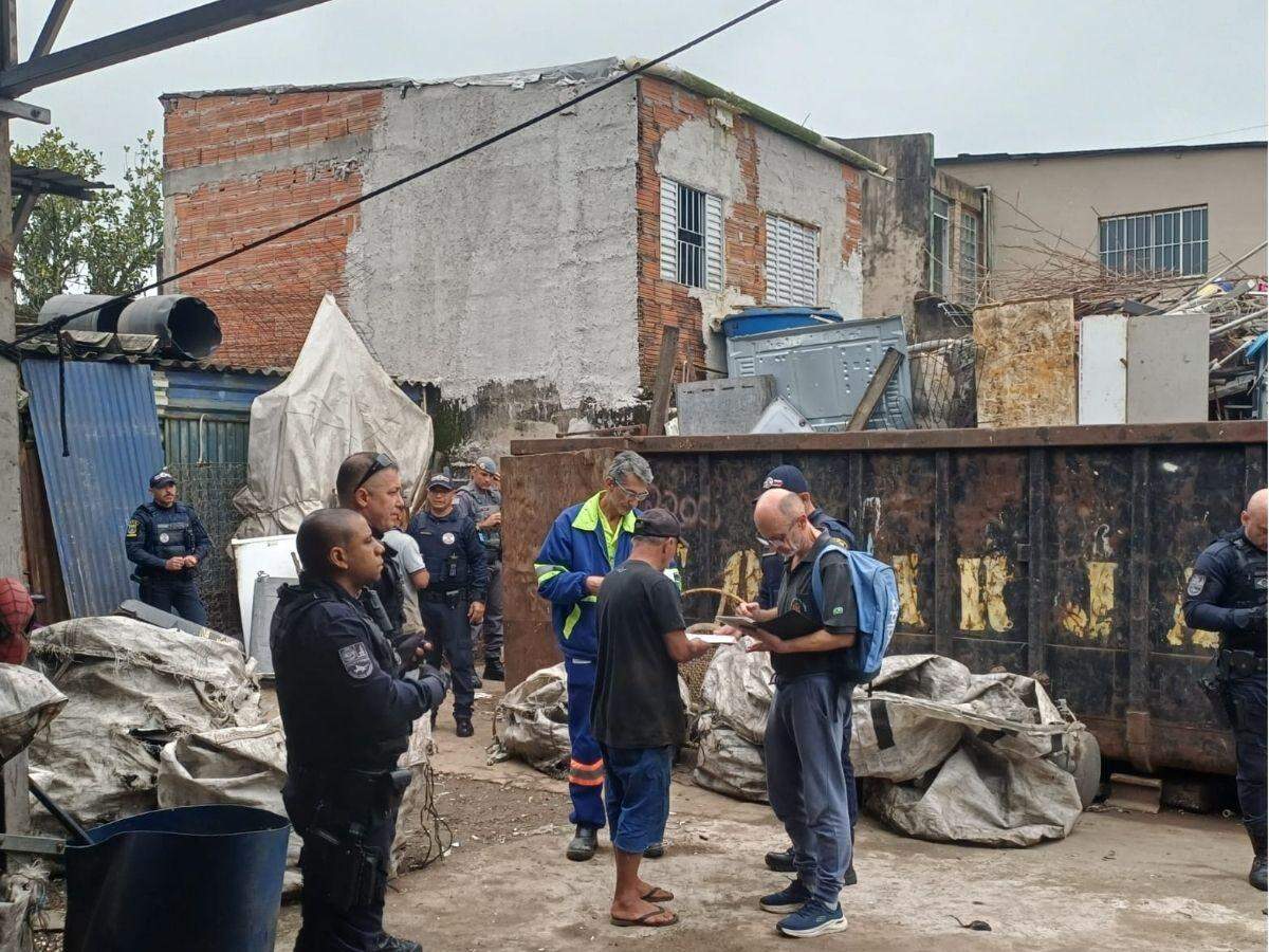 Não foram encontrados materiais de receptação no local
