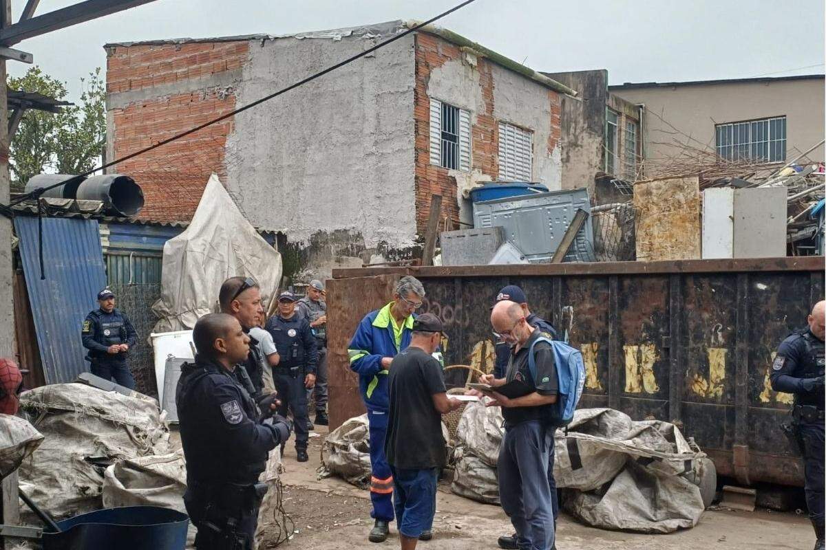 Não foram encontrados materiais de receptação no local