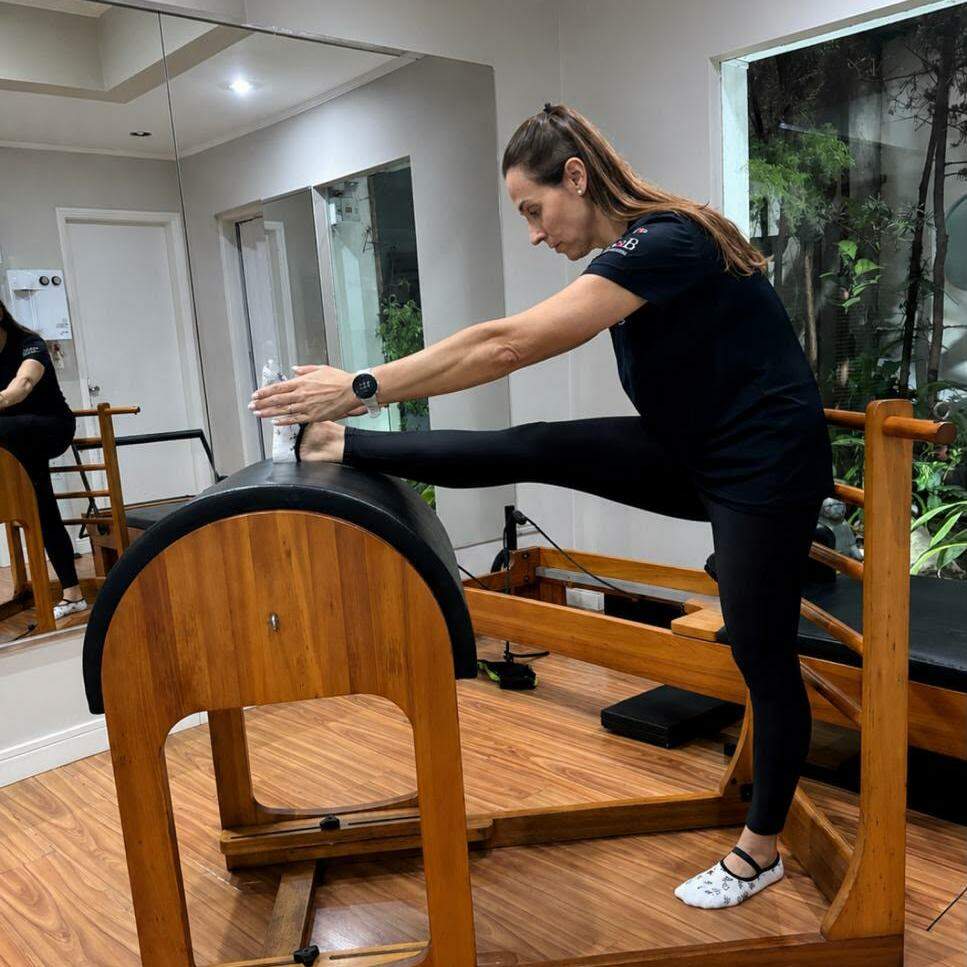 Pilates trabalha mobilidade, força, equilíbrio, coordenação e consciência corporal