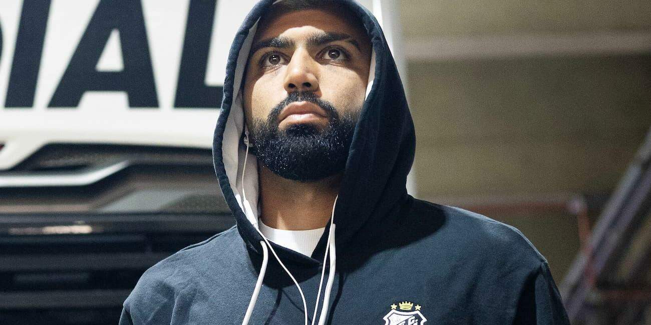 Gabigol completou 100 gols pelo Peixe e é o artilheiro do time na temporada, com 16 bolas na rede
