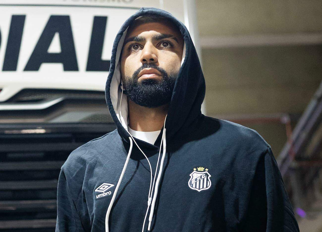 Gabigol completou 100 gols pelo Peixe e é o artilheiro do time na temporada, com 16 bolas na rede