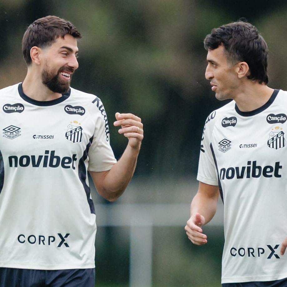Luan Peres e João Schmidt estão confirmados no Santos para o confronto com o Vasco em São Januário