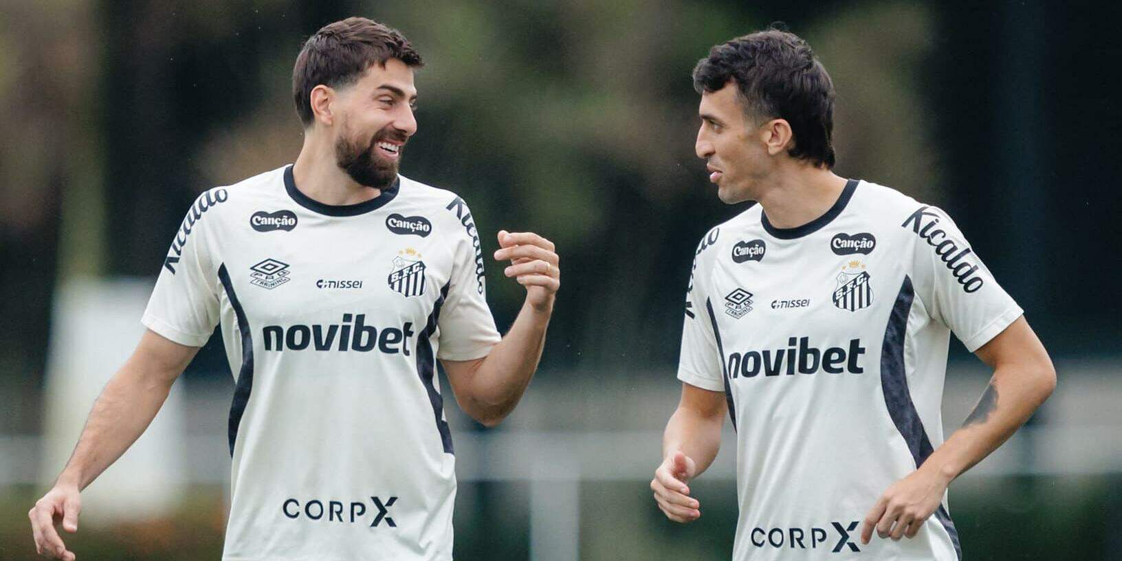 Luan Peres e João Schmidt estão confirmados no Santos para o confronto com o Vasco em São Januário