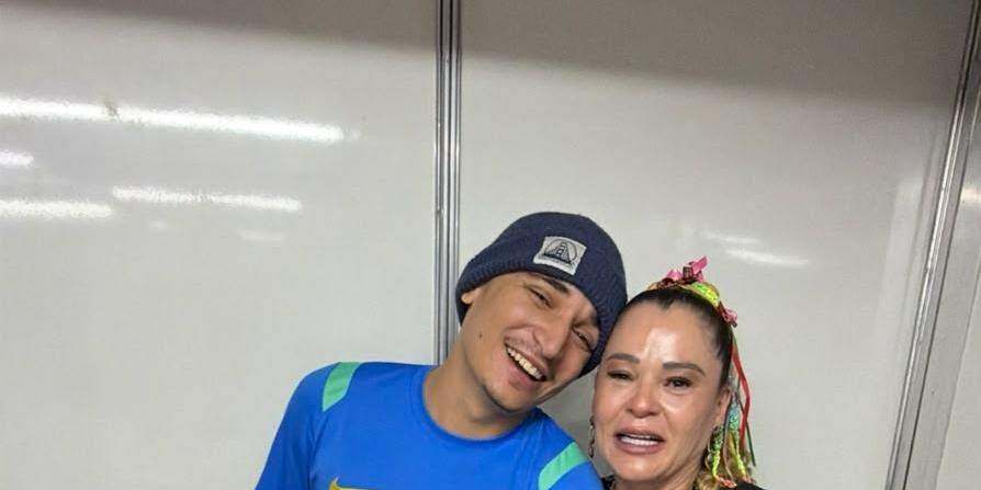 Tia Power com João Gomes, em uma de suas apresentações pelo Brasil: oportunidade e visibilidade