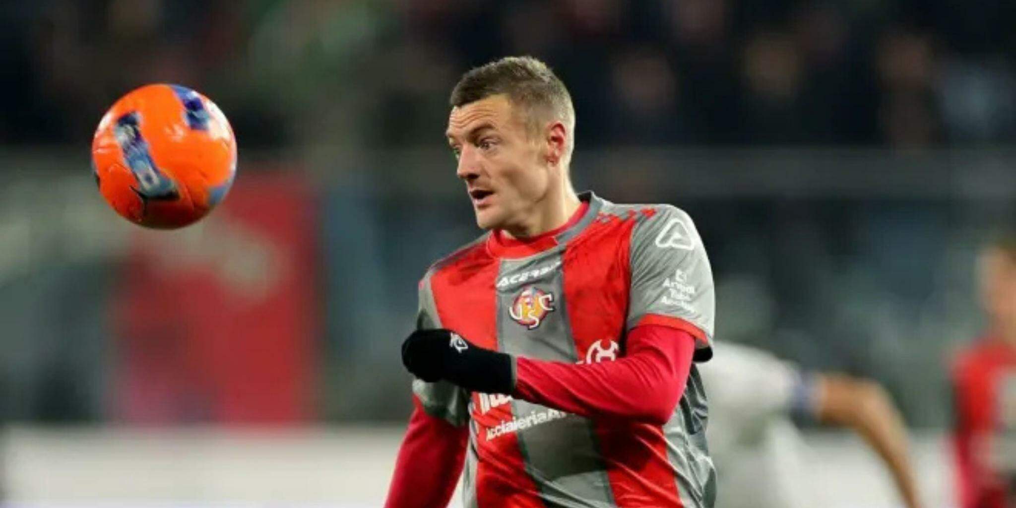 Na última temporada europeia, Vardy defendeu a Cremonese, da Itália