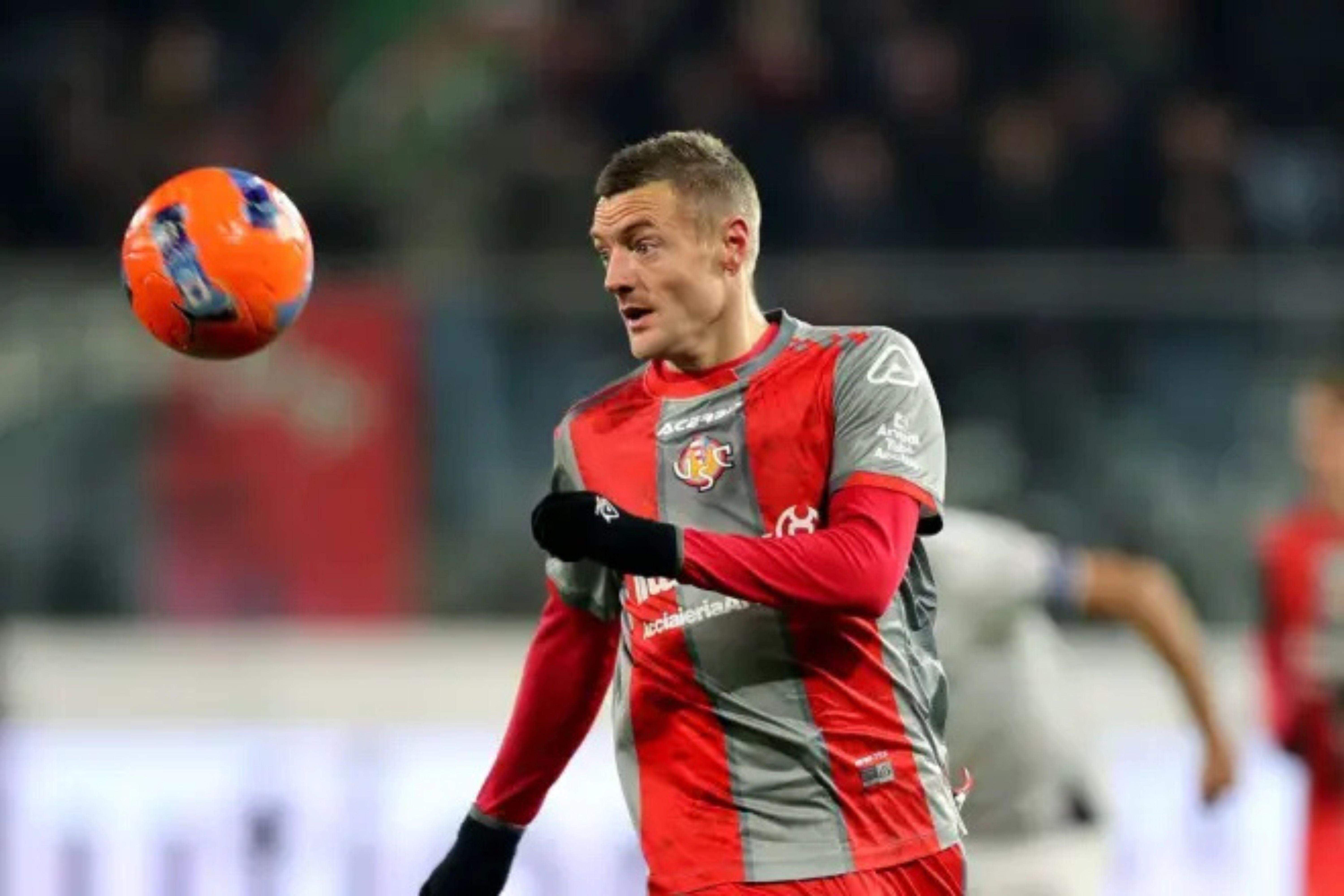 Na última temporada europeia, Vardy defendeu a Cremonese, da Itália