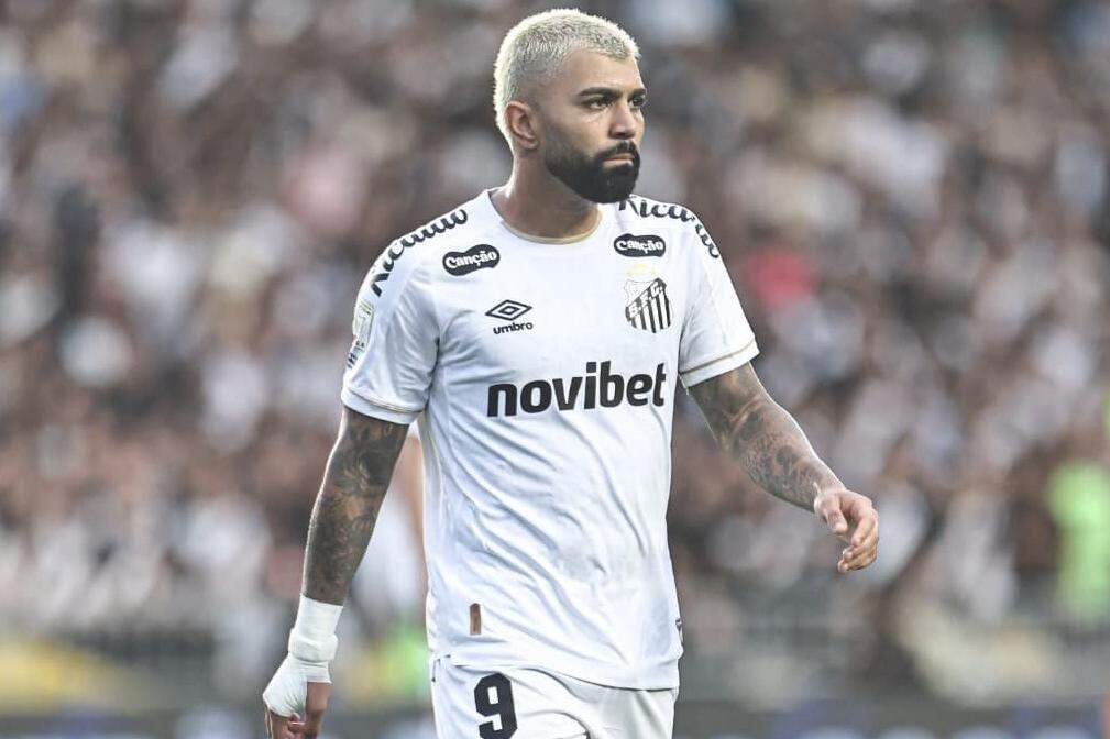 Gabigol reencontrou o caminho das redes e chegou a 17 gols na temporada, média de 0,5 por jogo