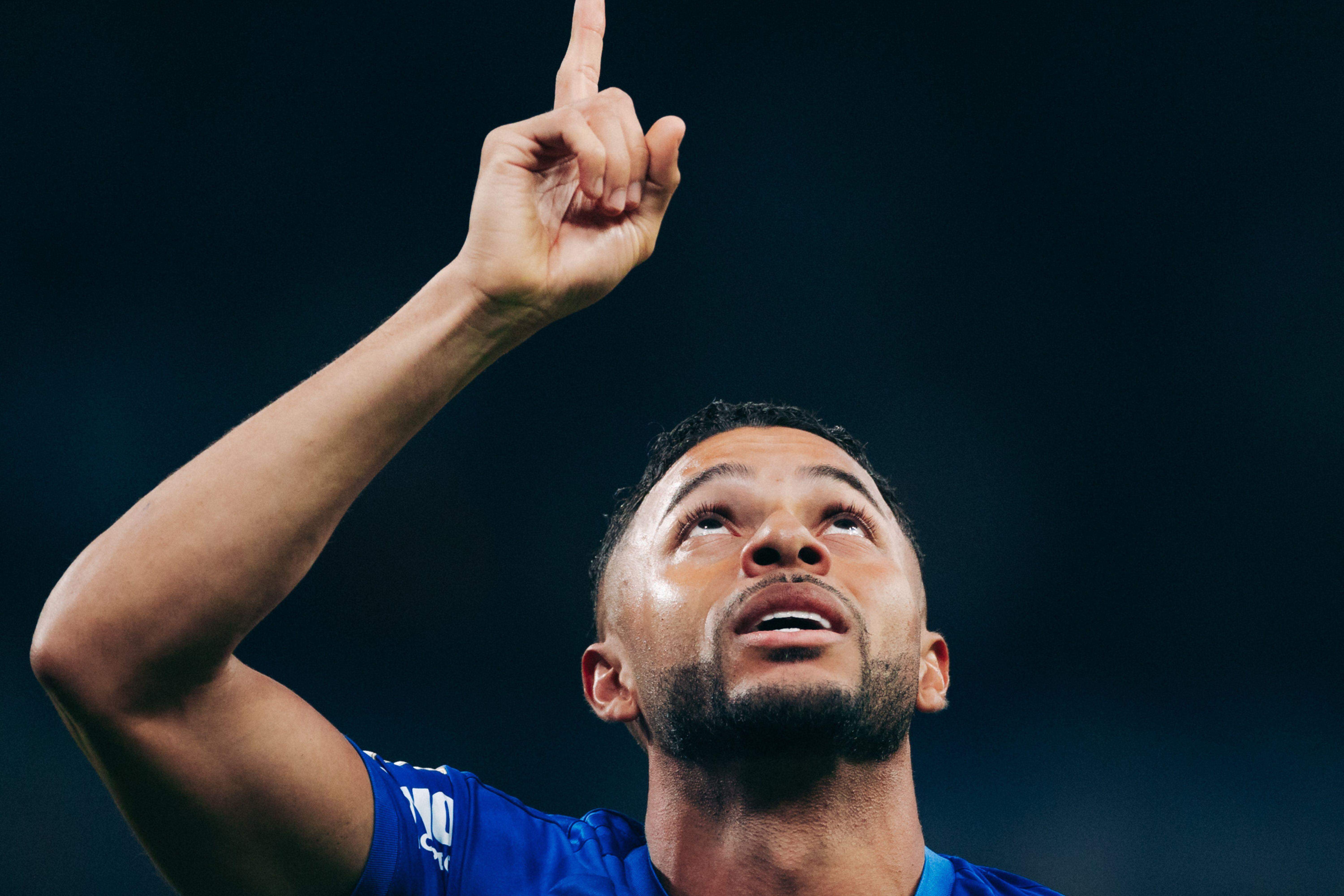 Wanderson definiu a vitória do Cruzeiro sobre o Corinthians na etapa final