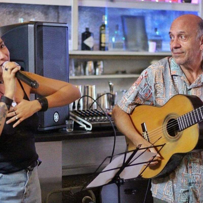A cantora e o violonista exaltam a força criativa das mulheres