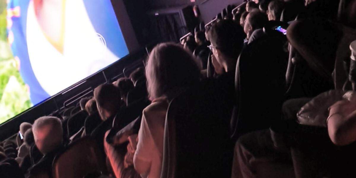 O evento de lançamento foi realizado no Cine Roxy em Santos