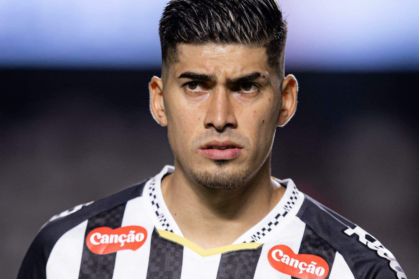 Santos vende Adonis Frías ao Atlas por US$ 3,75 milhões