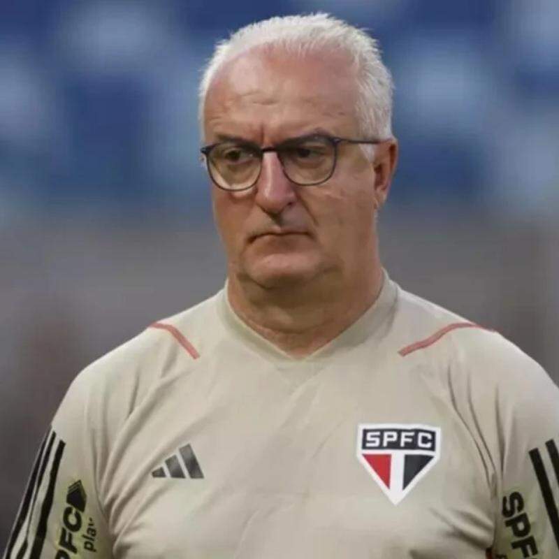 Dorival festeja vitória sobre Bolívar, mas adverte: 'Situação no Brasileiro é problemática'