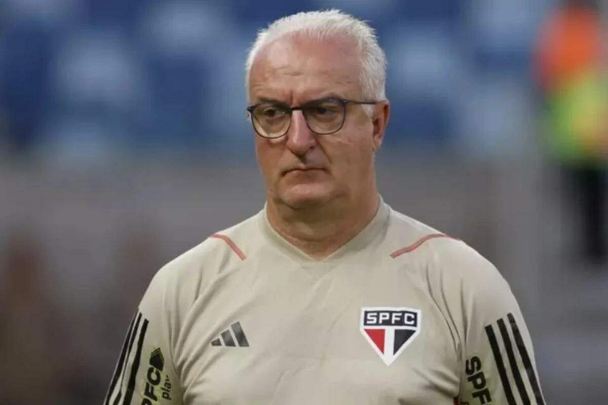 Dorival festeja vitória sobre Bolívar, mas adverte: 'Situação no Brasileiro é problemática'