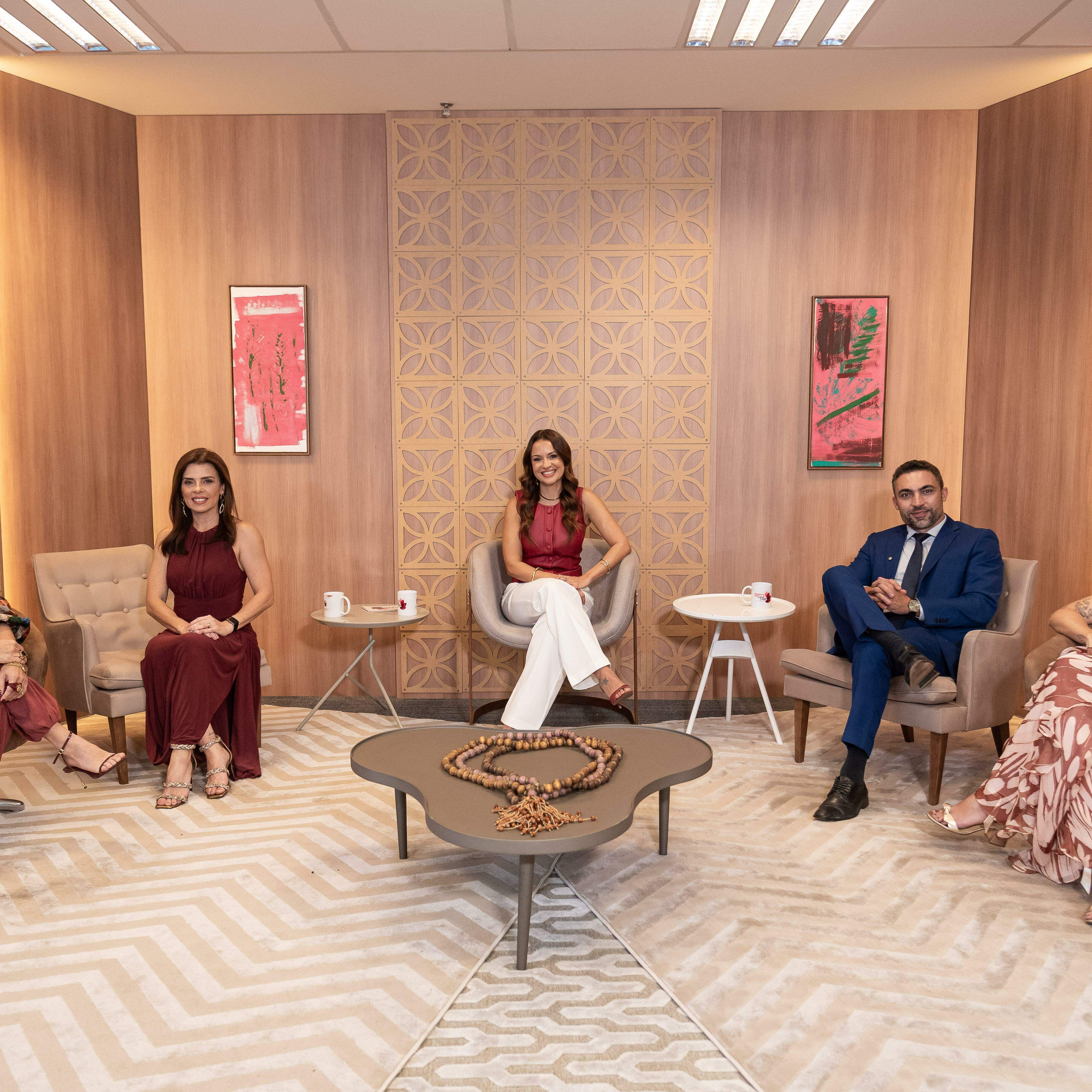 Deborah Cunha, Luciana Kirsten, Vanessa Toledo, Gustavo Amorim, Thayssa Nusa