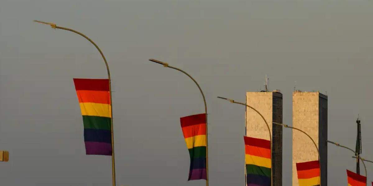 Candidaturas LGBT+ têm recorde em 2026 e se espalham por mais partidos