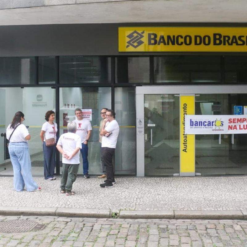 A previsão é de que o Comando Nacional dos Bancários e a Fenaban retomem as negociações na próxima segunda-feira (24)