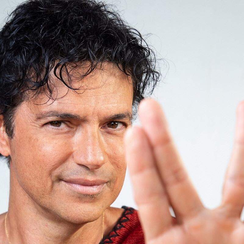 "A MPB sempre foi uma música que não era para todos. Hoje, a gente tem esse sucesso, Djavan, Caetano, Bethânia, Chico lotando estádio... é uma megavitória”, diz o artista