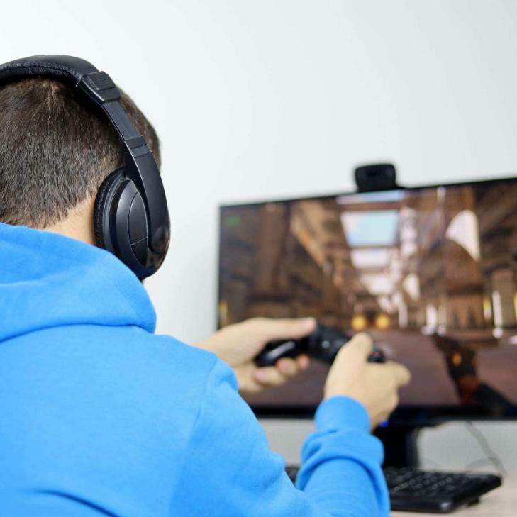 Celulares, tablets, computadores e videogames fazem parte da rotina de crianças e adolescentes