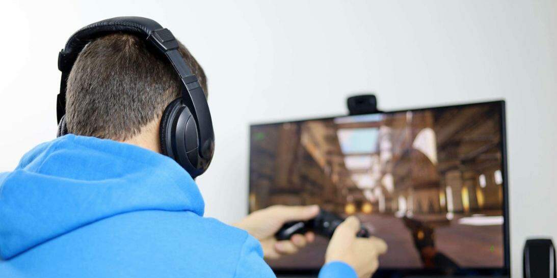 Celulares, tablets, computadores e videogames fazem parte da rotina de crianças e adolescentes