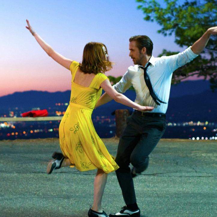Ryan Gosling e Emma Stone protagonizam filme de Damien Chazelle