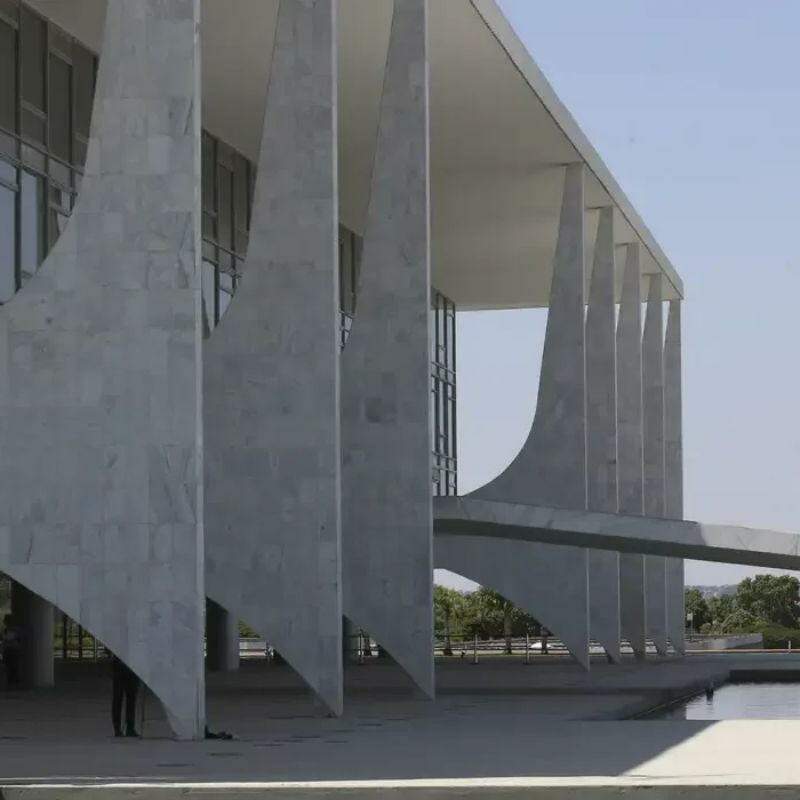 Conheça as atribuições do presidente e do vice-presidente da República