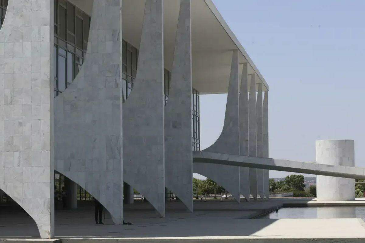 Conheça as atribuições do presidente e do vice-presidente da República