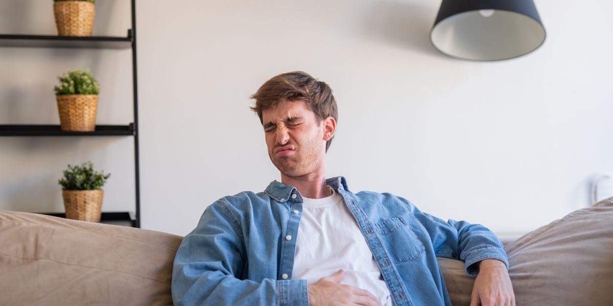 Apesar de serem diferentes, as duas condições frequentemente andam juntas e podem aparecer simultaneamente no mesmo paciente. Entender a diferença é essencial para evitar tratamentos inadequados e interpretações equivocadas sobre a saúde intestinal.