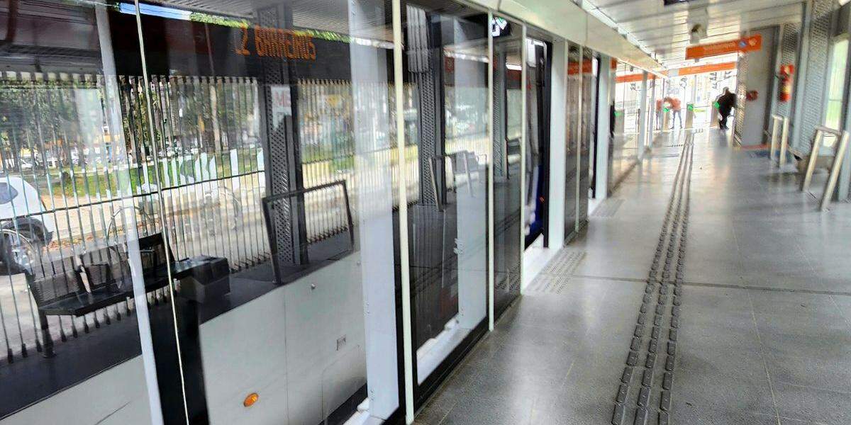Enquanto trabalhos não acabarem, os passageiros continuarão sem pagar tarifa nas 12 paradas do ramal