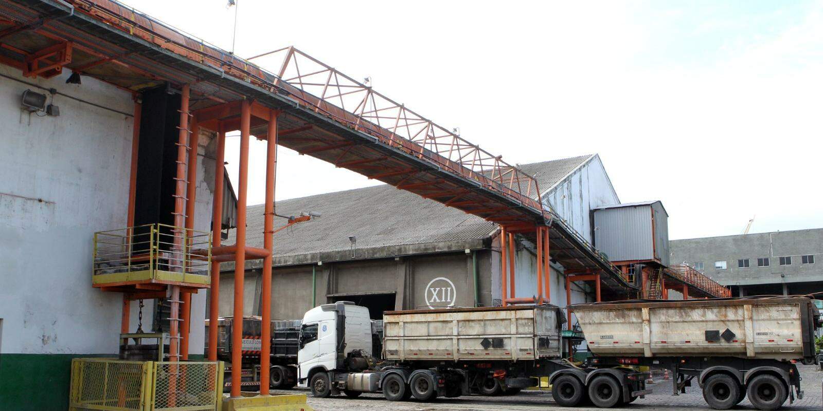 Porto de Santos is home to companies that receive fertilizers and whose operations should be expedited
