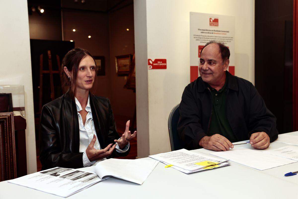 O presidente Roberto Clemente Santini fez o convite para Thamyres