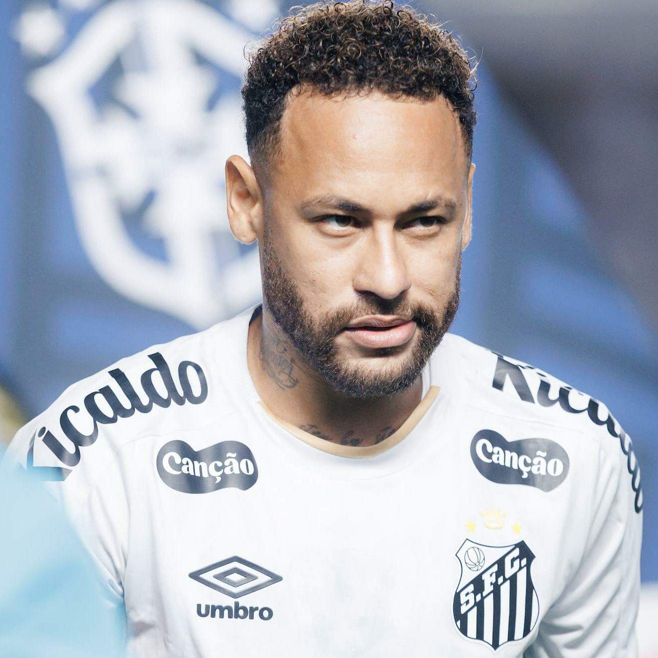 Joga ou não joga? Pendurado, Neymar é dúvida para o primeiro confronto do mata-mata contra o Palmeiras