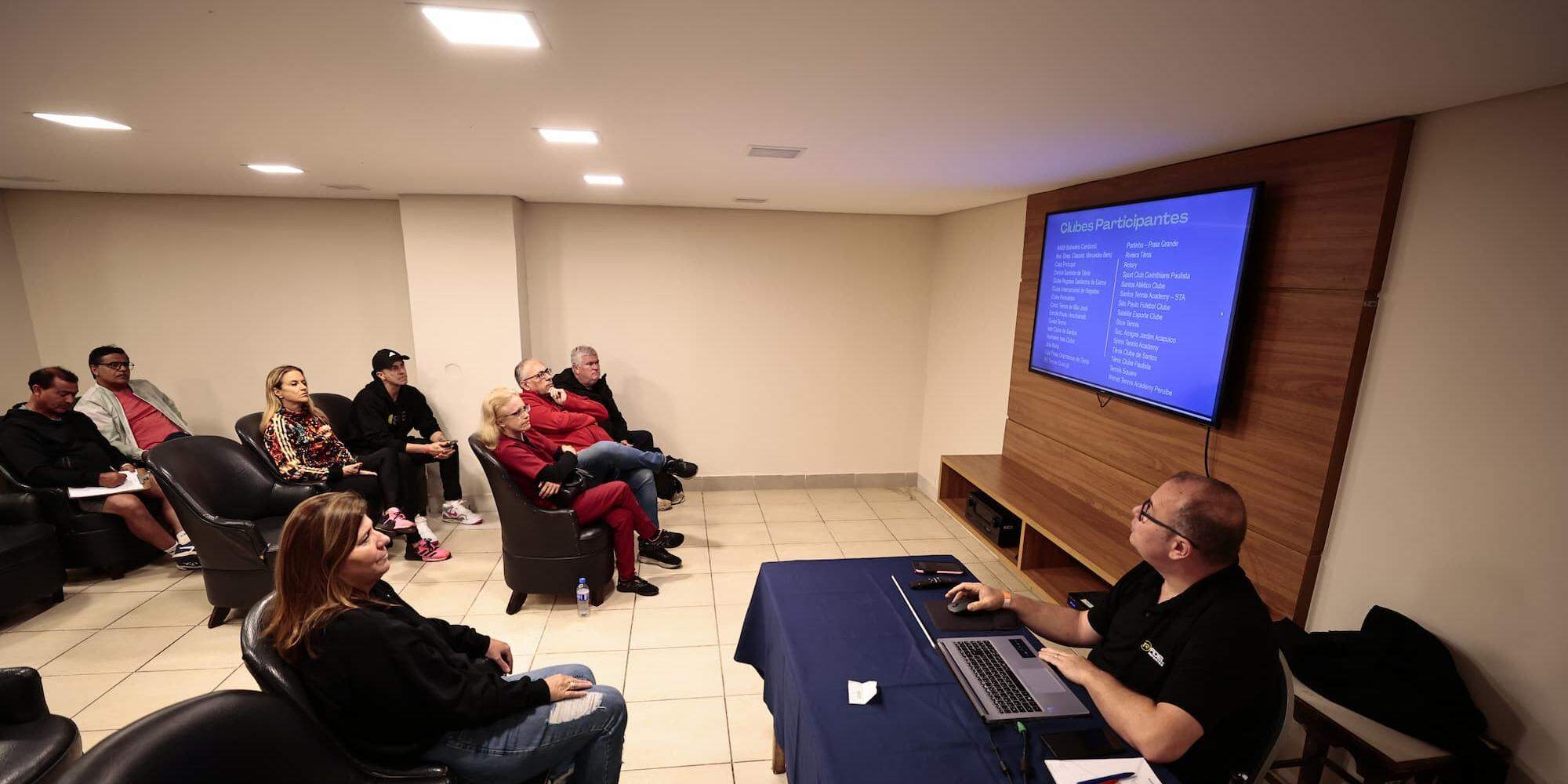 Representantes de clubes participaram do Congresso Técnico do torneio, que começa no dia 9 de setembro