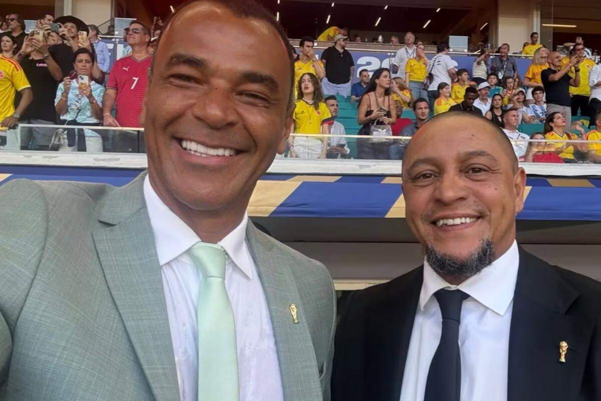 Cafu e Roberto Carlos apoiam Infantino em meio à crise: 'Nossas opiniões são ouvidas'
