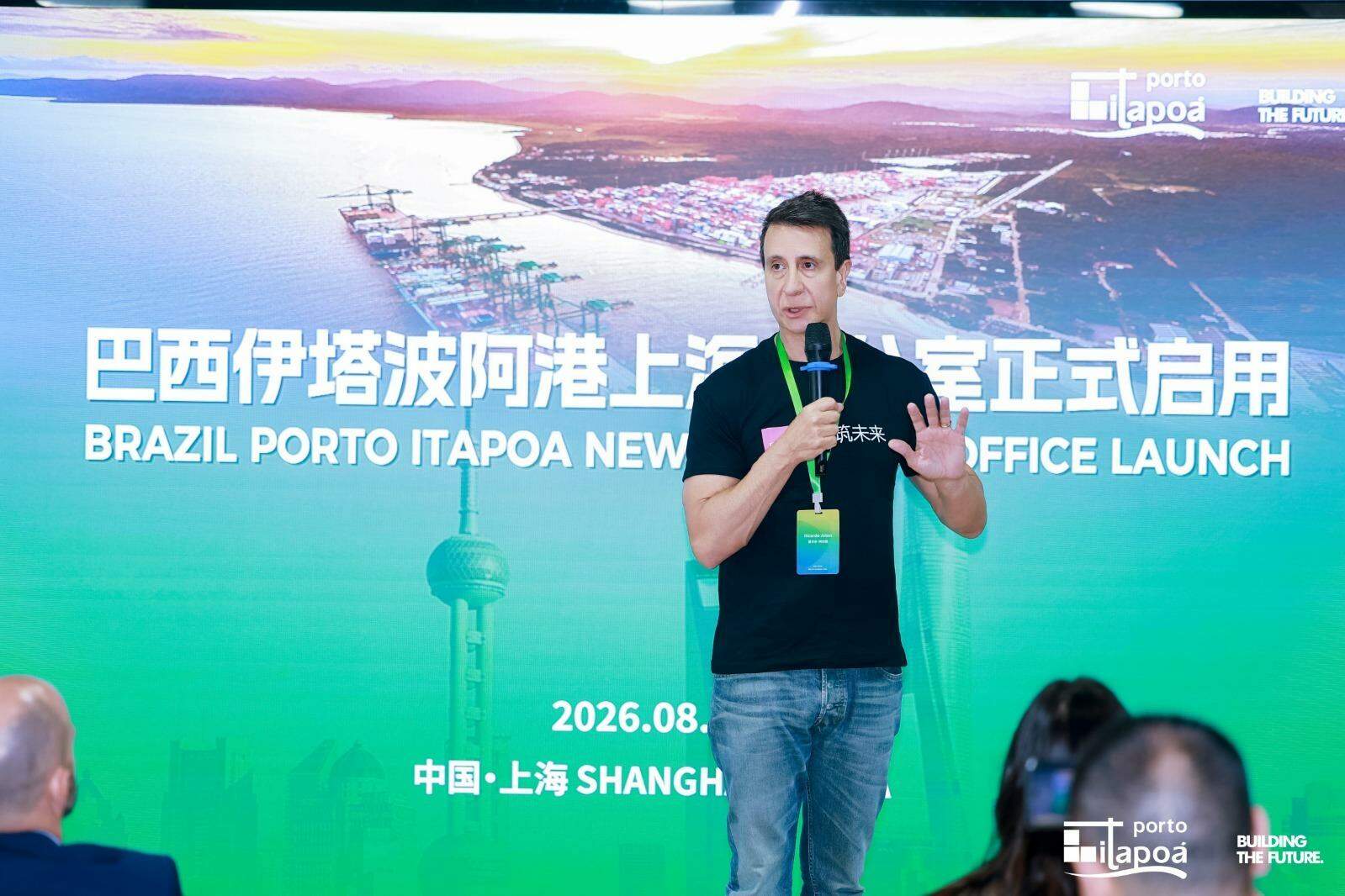 Ricardo Arten, CEO do Porto Itapoá, participou da inauguração do escritório em Xangai, na China