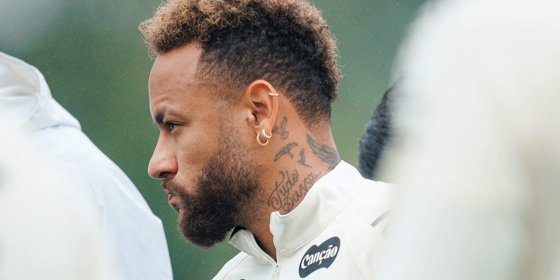 Neymar teve poucas participações em clássicos contra o trio de ferro desde a volta à Vila Belmiro