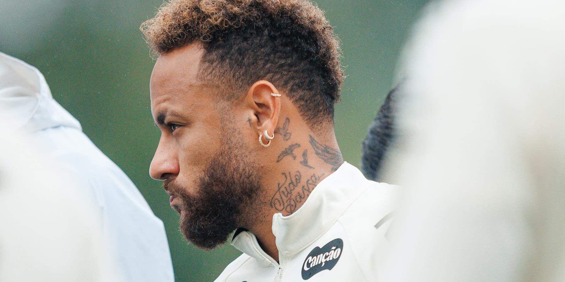 Neymar teve poucas participações em clássicos contra o trio de ferro desde a volta à Vila Belmiro